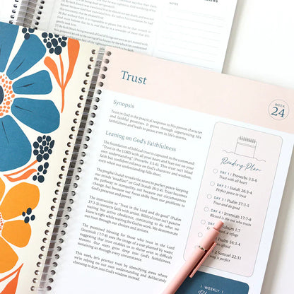 The Bible In A Year: 52-Week Study VIP